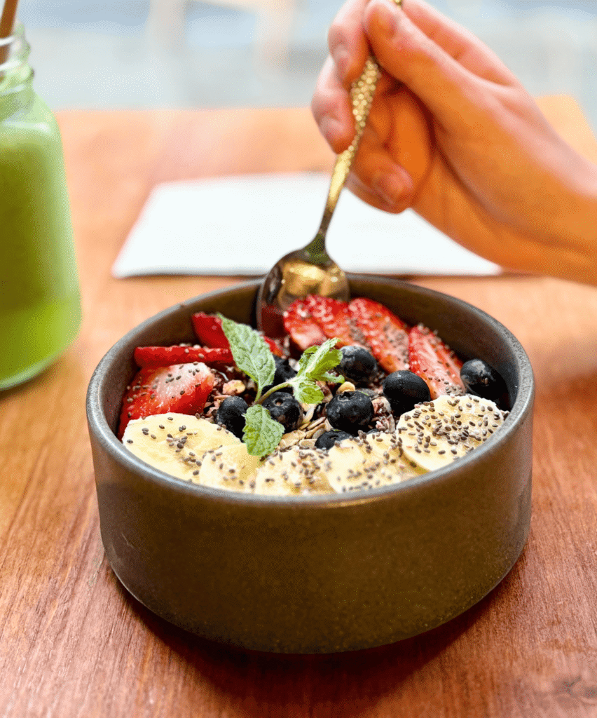 Acai-bowl-02