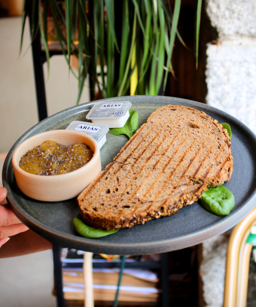 Tosta mantequilla&mermelada-01